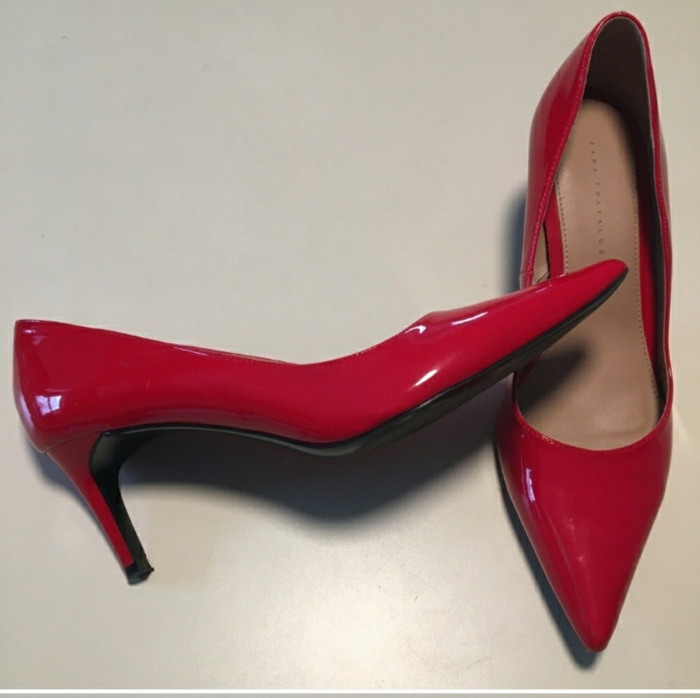 Zara Trafaluc 40 Red Pointed Toe Stiletto Heels